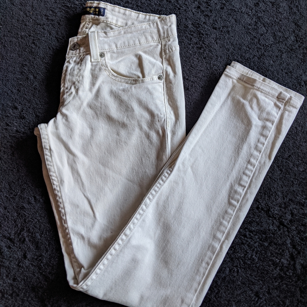 Levi's